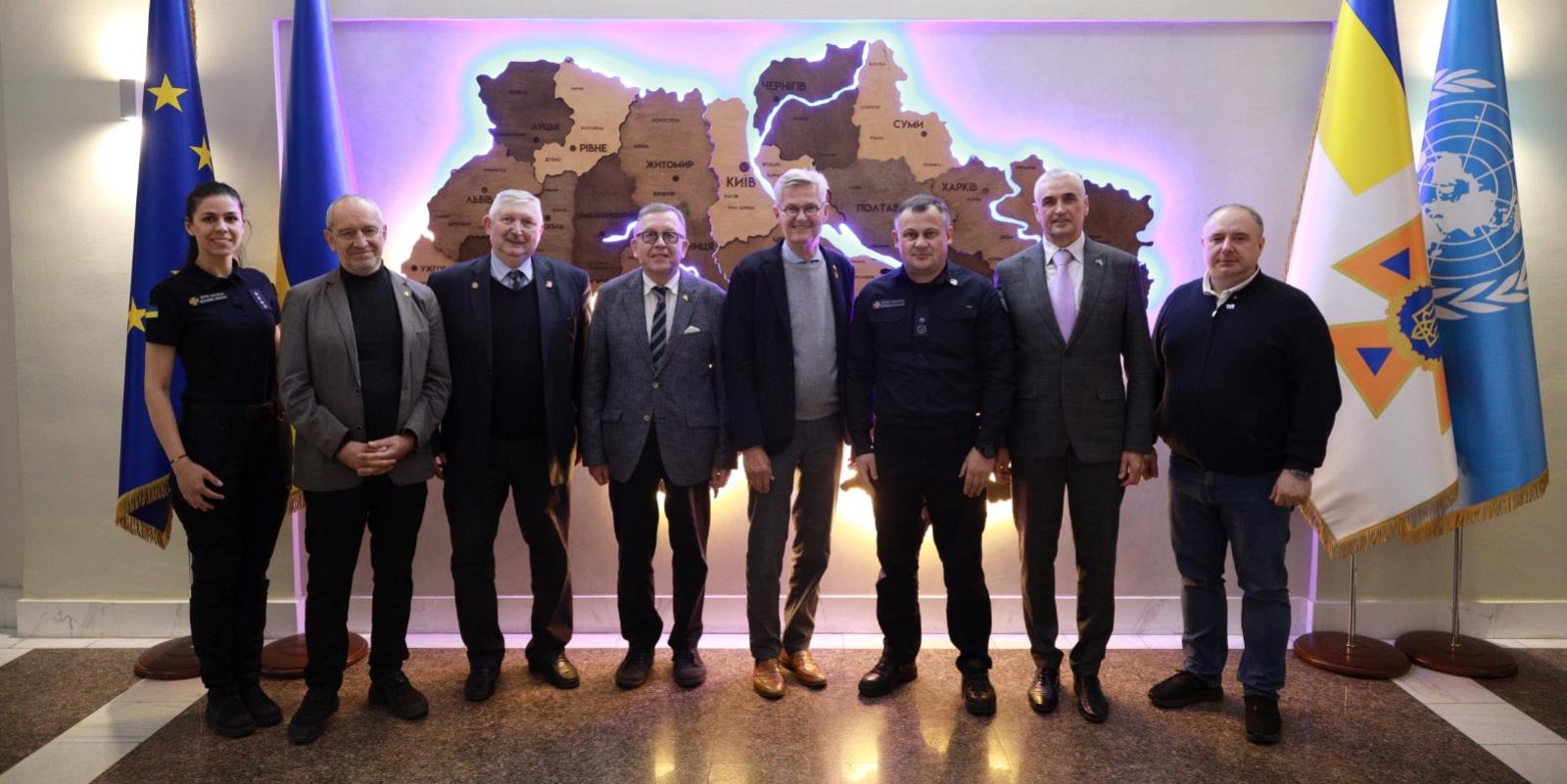 image-ZJu5My97GAlAxe-s