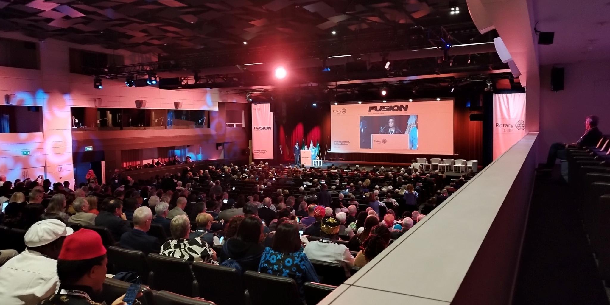 image-ZJu5My97GAlAxe-s